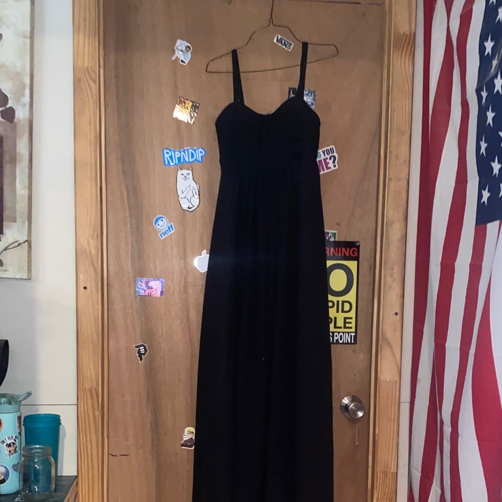 Elegant Black Maxi Dress